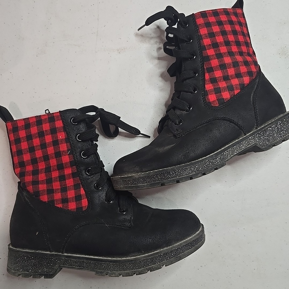 MIA Kids‎ Boots Youth Girls 2 Kissia Side Zip Combat Black & Red Plaid Glitter